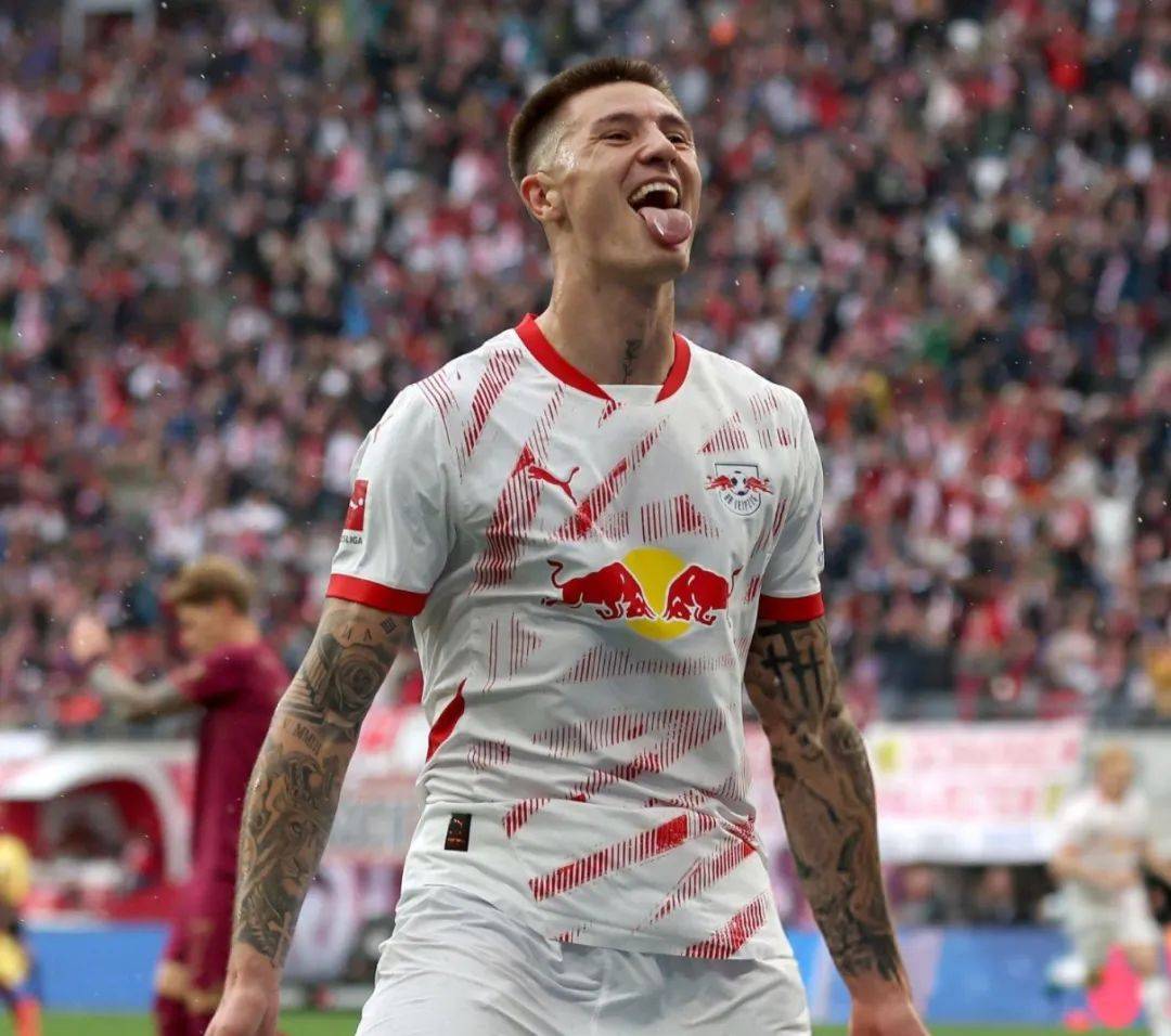 关于阿森纳门将阿尔南德斯伤愈归队,或将带来变数的信息 关于阿森纳门将阿尔南德斯伤愈归队,或将带来变数的信息