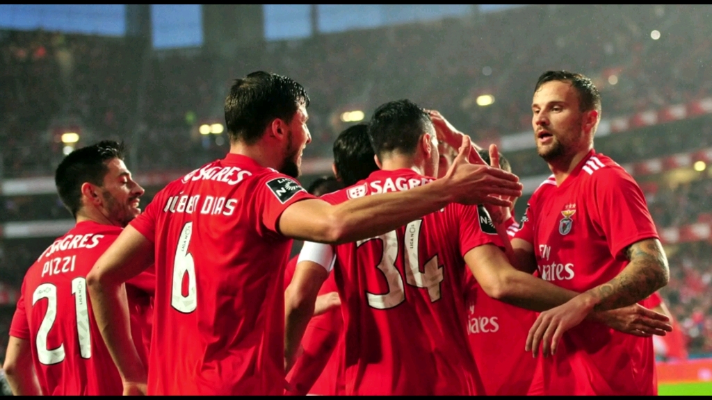 包含拜仁慕尼黑-击败本菲卡,晋级下一轮的词条 包含拜仁慕尼黑-击败本菲卡,晋级下一轮的词条