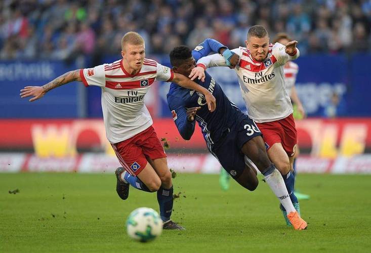 包含汉堡球员展现出色的防守表现,稳定取胜的词条 包含汉堡球员展现出色的防守表现,稳定取胜的词条