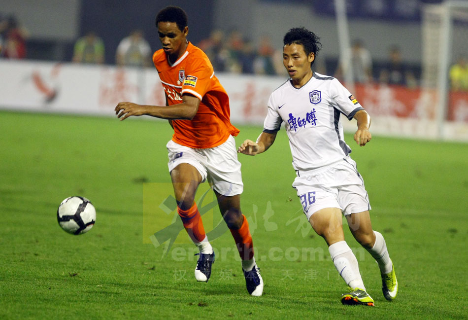 关于鲁能客场击败泰达,继续领跑的信息 关于鲁能客场击败泰达,继续领跑的信息