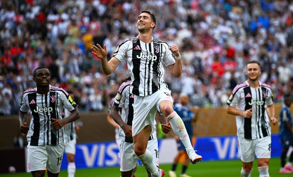 尤文图斯前锋表现低迷,被批评不力 尤文图斯前锋表现低迷,被批评不力